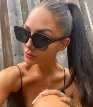 🖤 Christian Dior “Lady Dior Studs” Sunglasses – 08607 (Full Set)