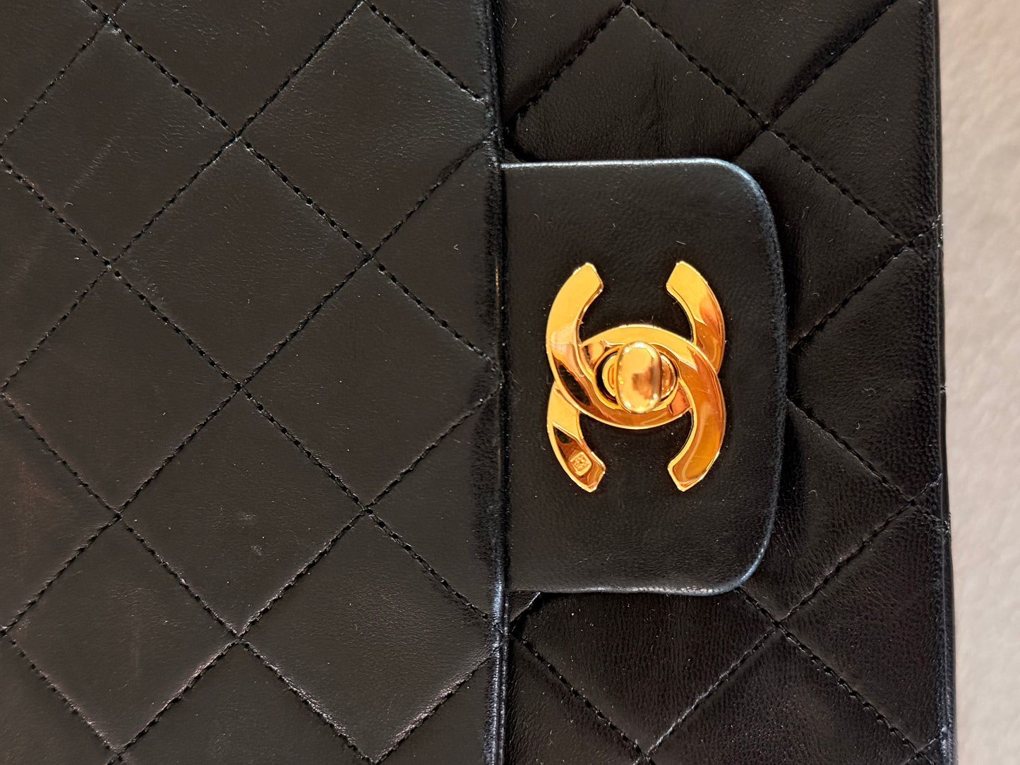 VINTAGE Chanel Black Classic Flap Bag w/wallet