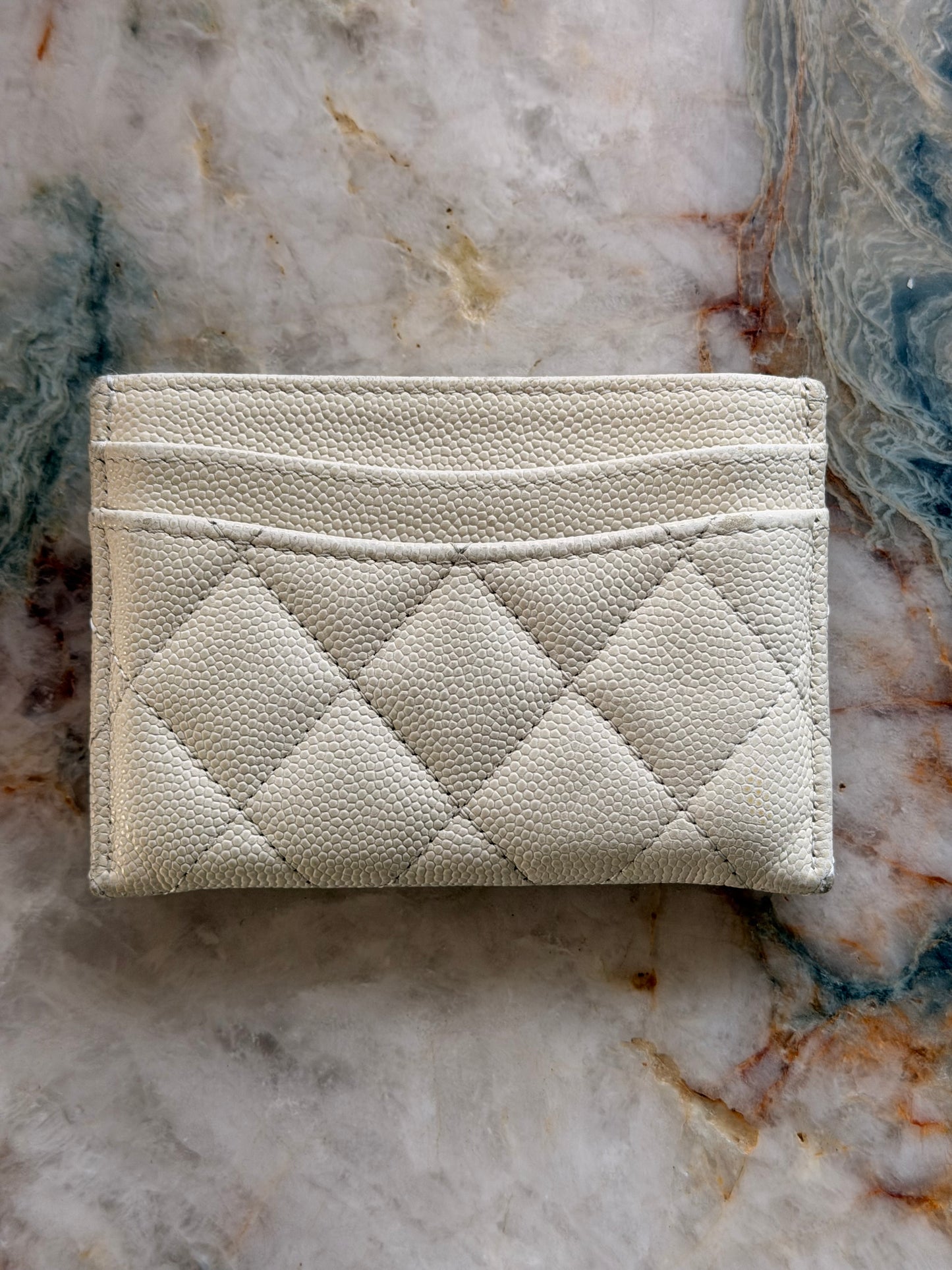 CHANEL White Classic Card Holder In Grained Calfskin