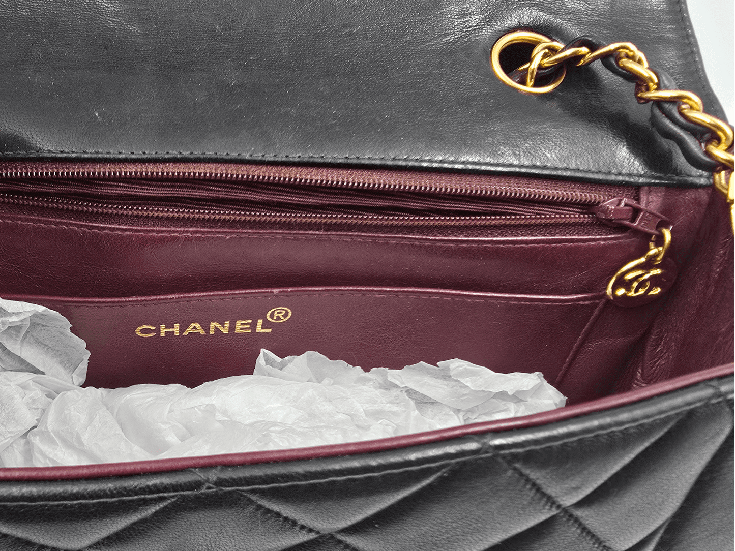 Vintage Chanel Classic Flap Black Quilted Leather Flap Bag – Vintage Gold CC Turn Lock