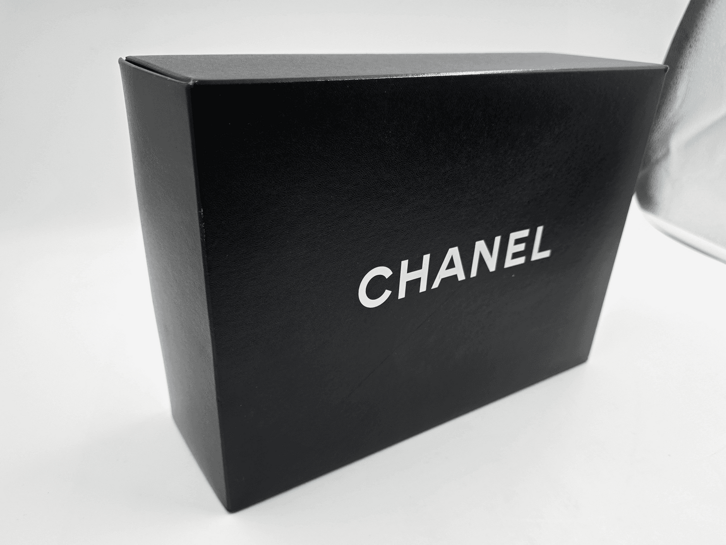 Vintage Chanel Classic Flap Black Quilted Leather Flap Bag – Vintage Gold CC Turn Lock