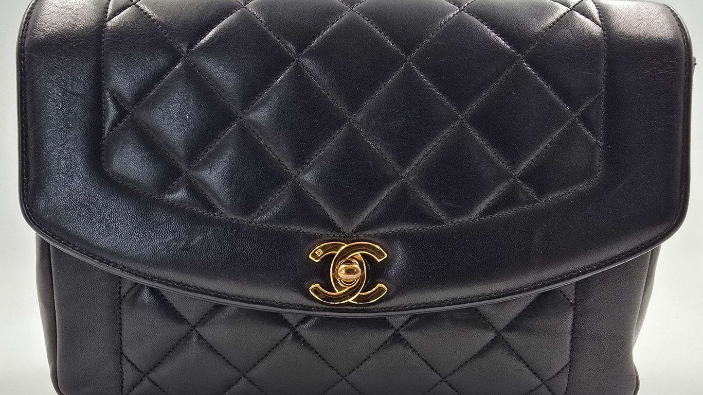 Vintage Chanel Classic Flap Black Quilted Leather Flap Bag – Vintage Gold CC Turn Lock