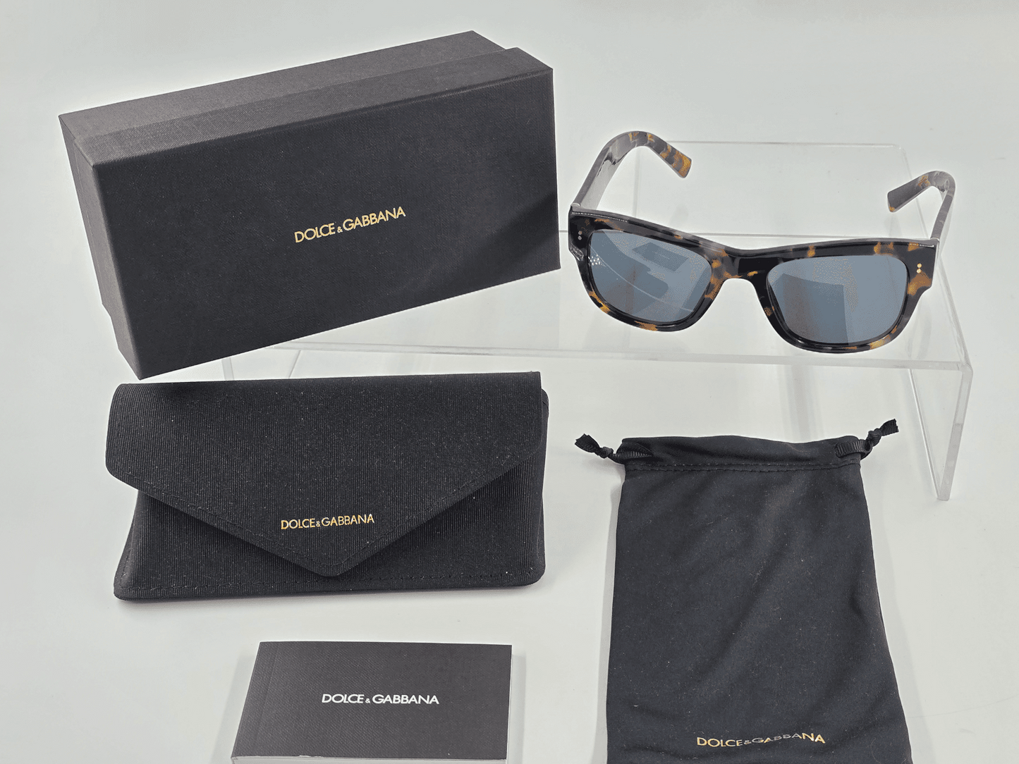 🖤 Dolce & Gabbana “Tortoise” Sunglasses – DG4338 (Full Set)