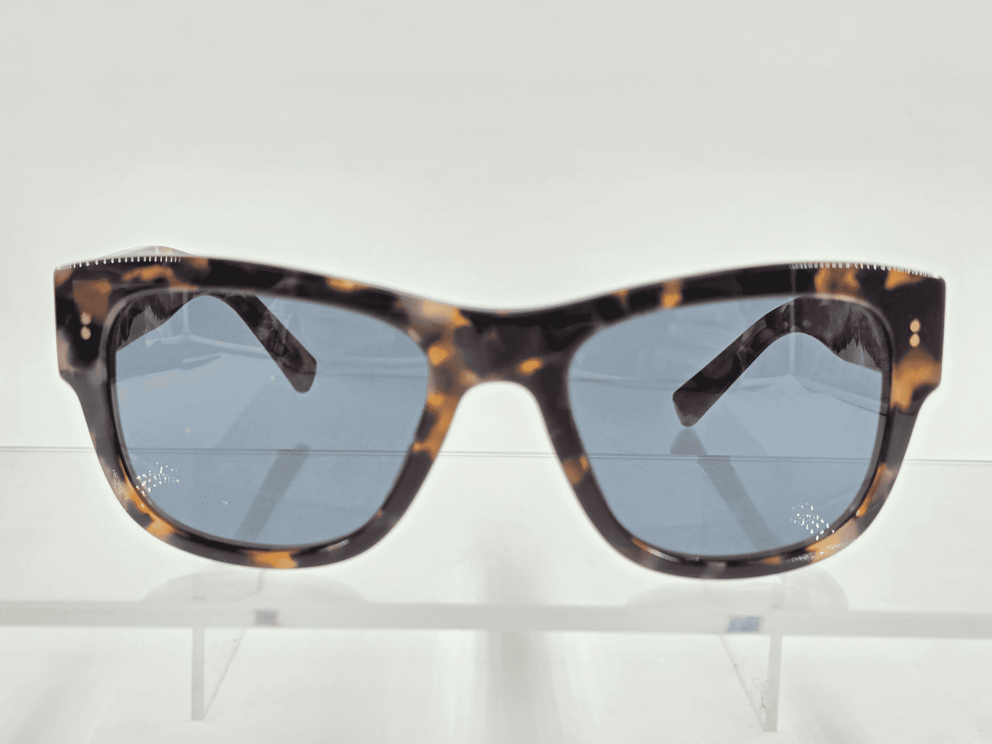 🖤 Dolce & Gabbana “Tortoise” Sunglasses – DG4338 (Full Set)