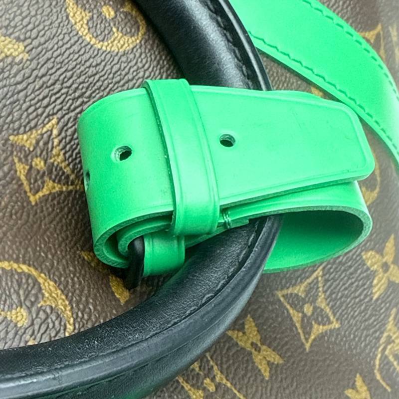 Louis Vuitton Keepall Bandoulière 50 Monogram Canvas Travel Bag with Green Leather Straps Like-New
