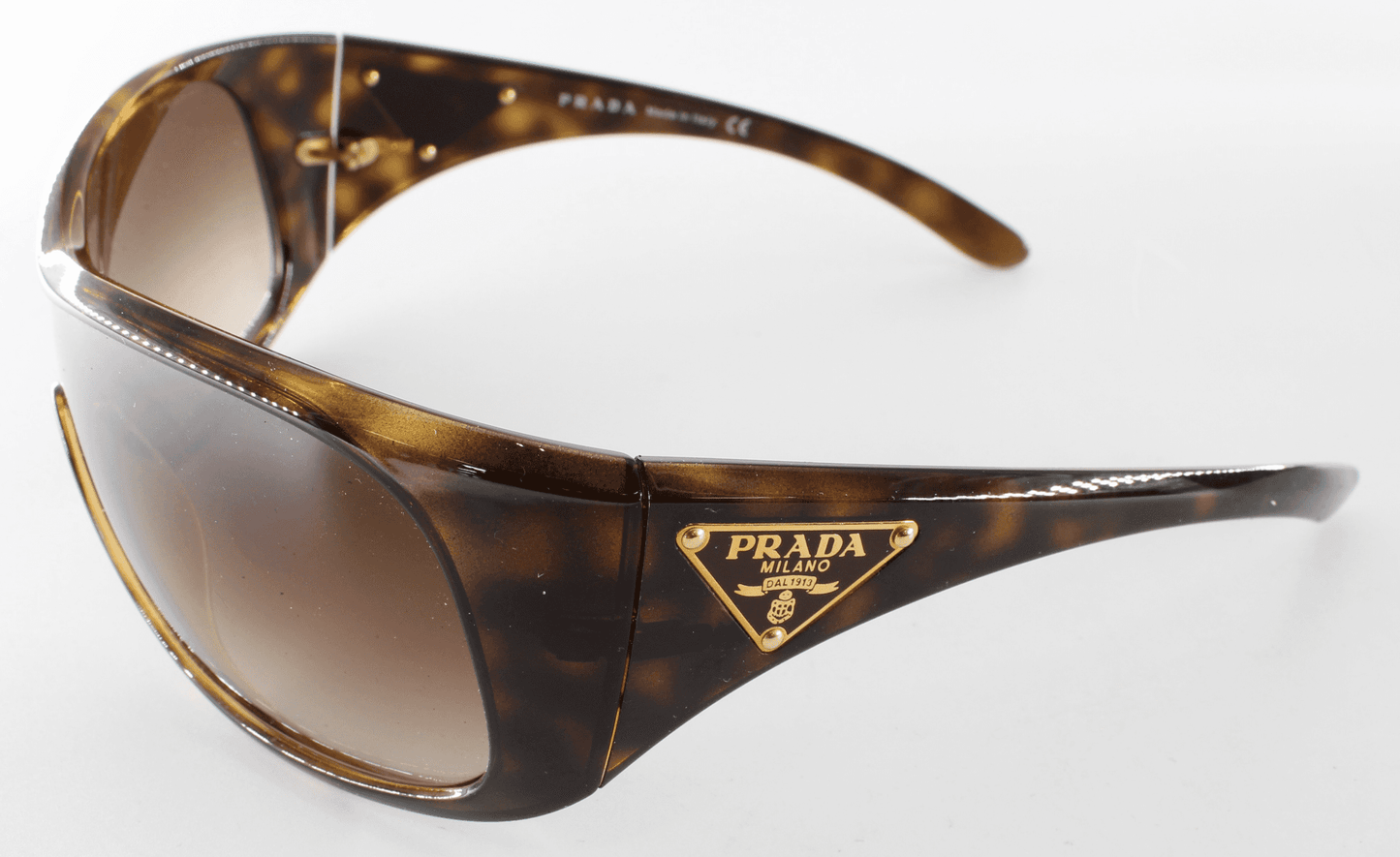 🖤 Prada Shield Sunglasses – SPR147 (Tortoiseshell)