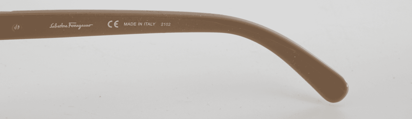 Salvatore Ferragamo Gradient Square Sunglasses – SF150S (Full Set)